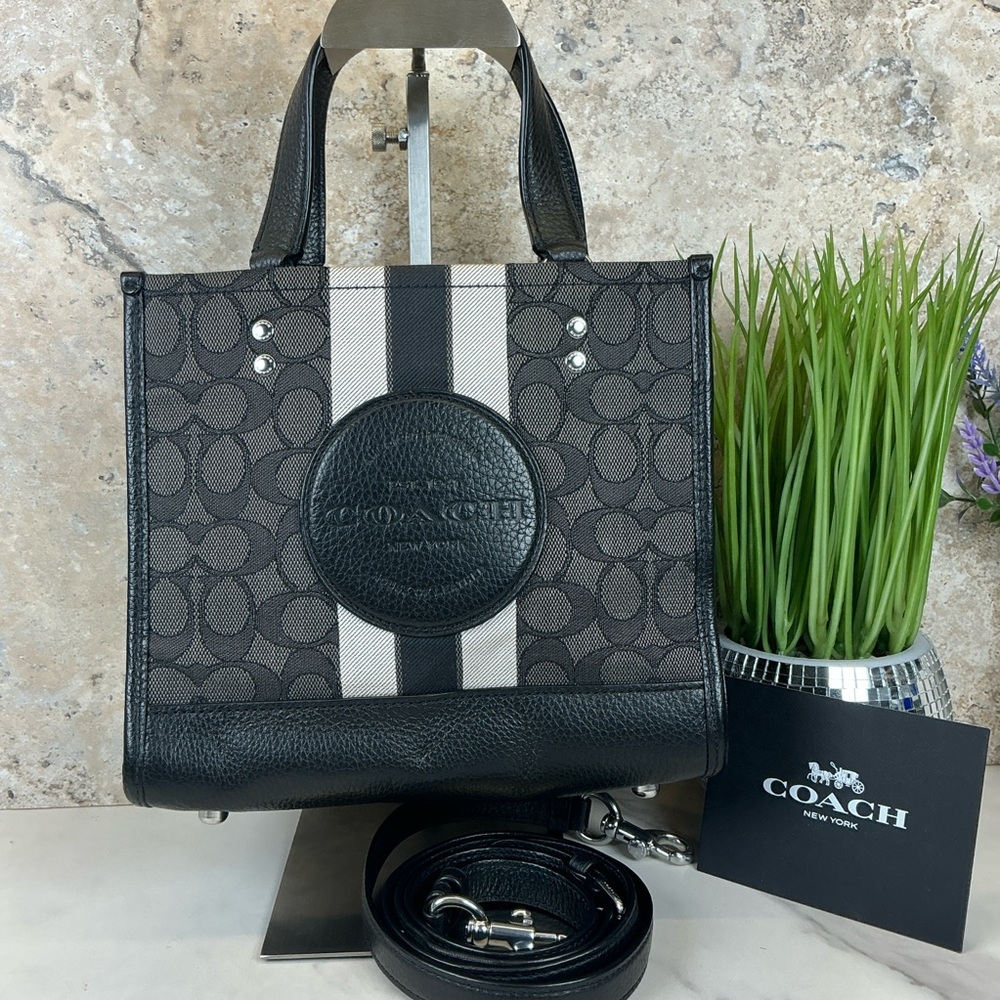 Coach Dempsey 22 Jacquard Black and Gray Signature Tote Hand Crossbody‎ Bag - Picture 5 of 13